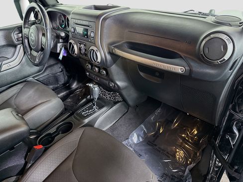 Used 2016 Jeep Wrangler Unlimited Sport w/ Quick Order Package 24S image 28