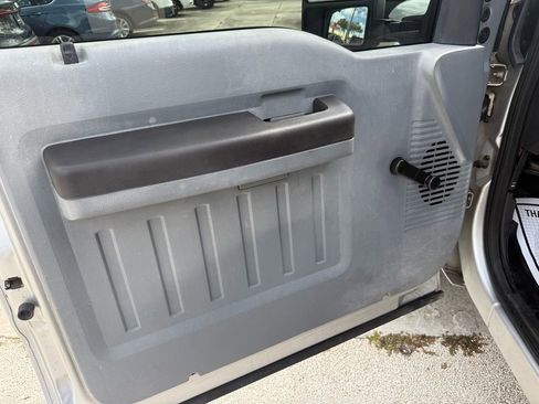 Used 2012 Ford F250 XL w/ XL Value Pkg image 23