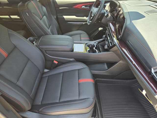 New 2026 Chevrolet Traverse RS w/ LPO, Floor Liner Package FWD image 10