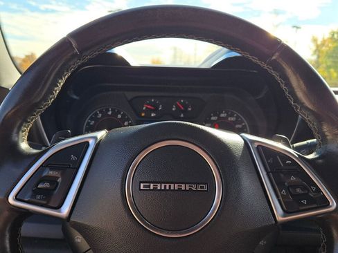 Used 2020 Chevrolet Camaro LT image 25