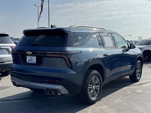 Certified 2025 Chevrolet Traverse LT image 4