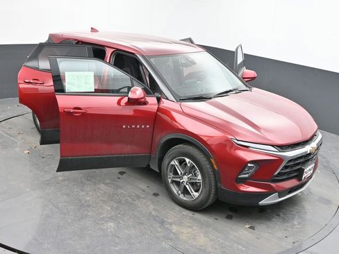Used 2025 Chevrolet Blazer LT image 61