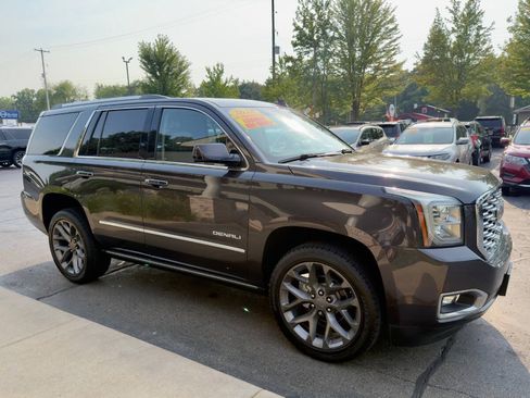 Used 2018 GMC Yukon Denali w/ Denali Ultimate Package AWD/4WD image 2