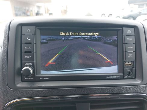 Used 2019 Dodge Grand Caravan SE image 25