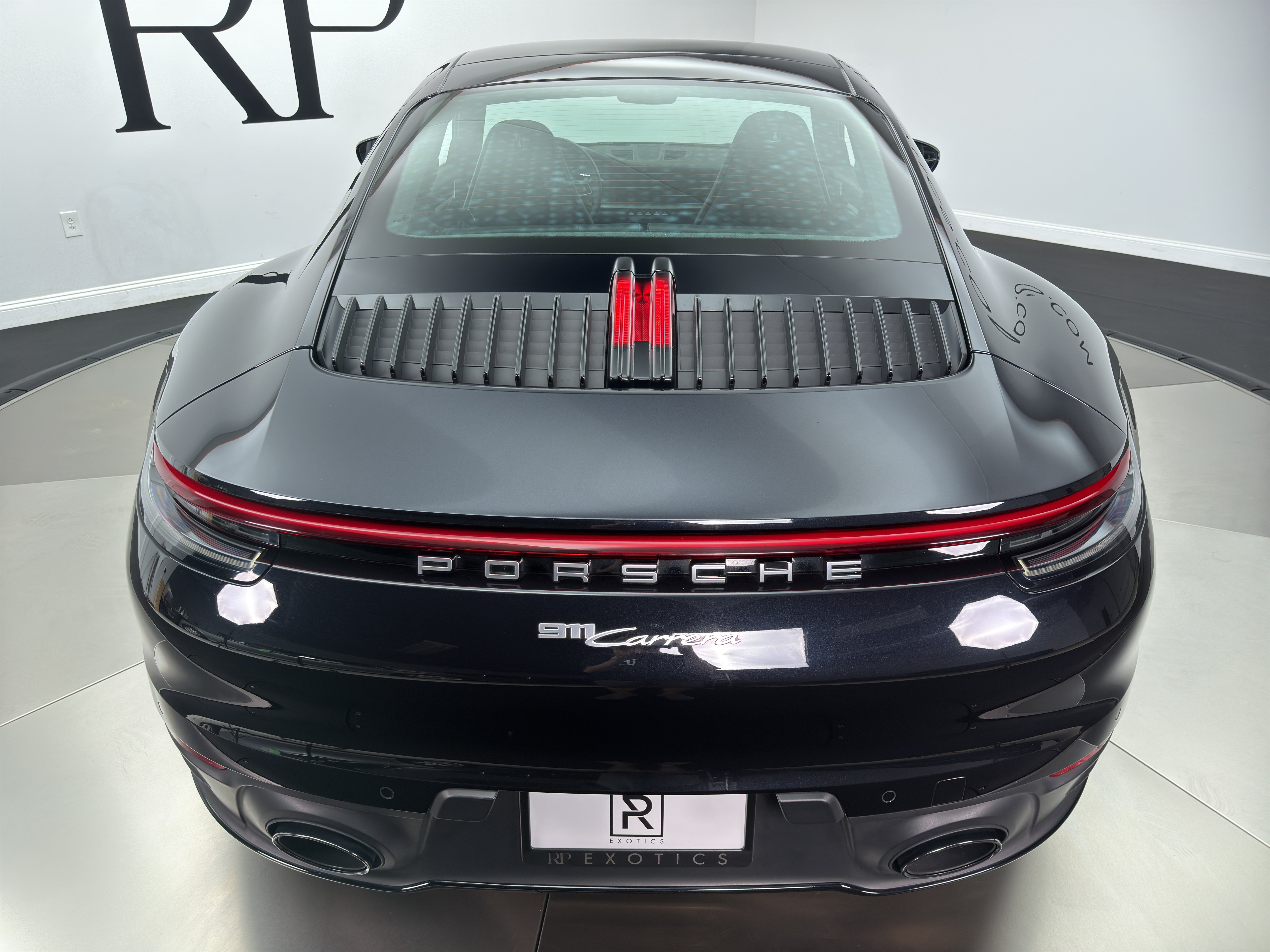 Used 2022 Porsche 911 Carrera image 11