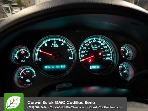 Used 2011 Chevrolet Avalanche LTZ image 16