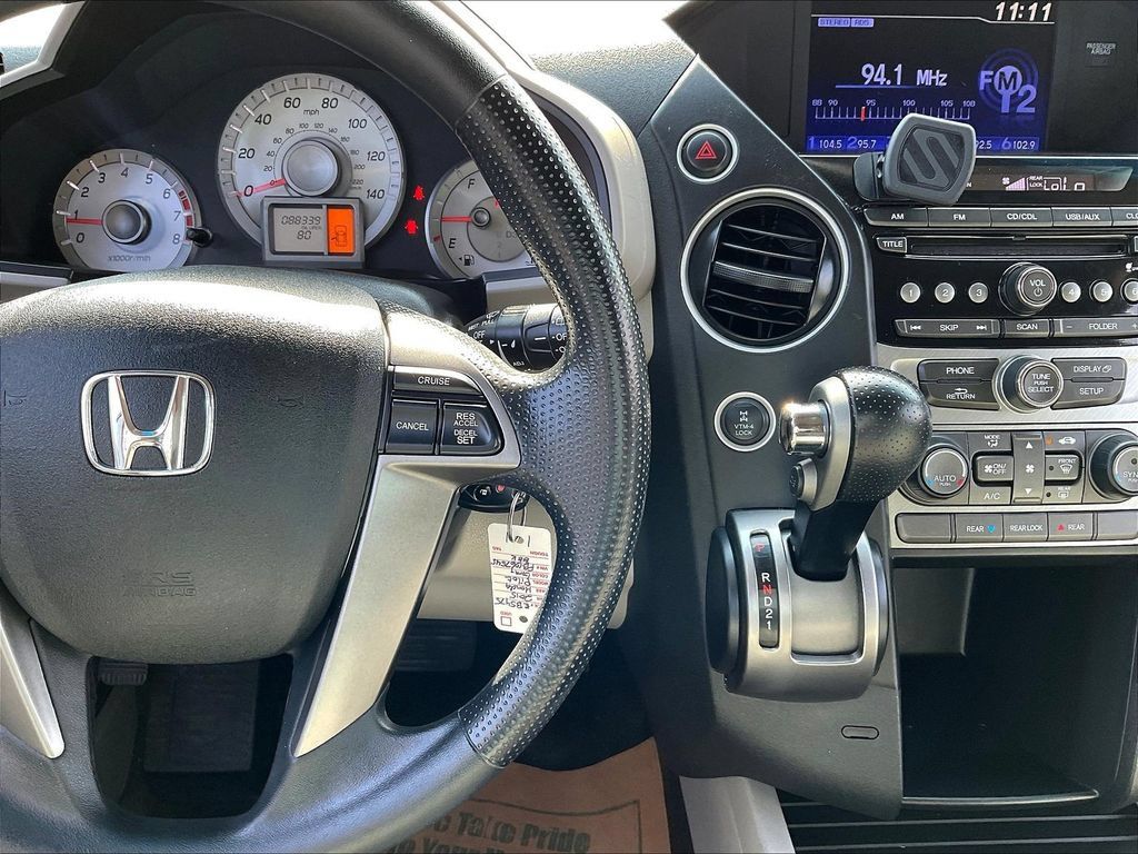 Used 2015 Honda Pilot LX image 12