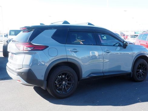 Used 2023 Nissan Rogue Platinum w/ Platinum Premium Package image 5