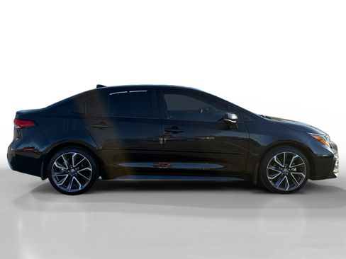 Used 2020 Toyota Corolla XSE image 6