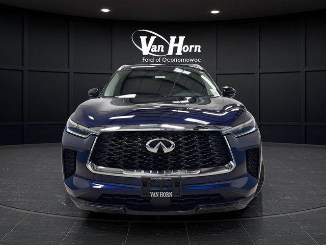 Used 2024 INFINITI QX60 Luxe AWD/4WD image 2