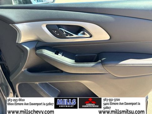 Used 2020 Chevrolet Traverse LT w/ LT Premium Package AWD/4WD image 25