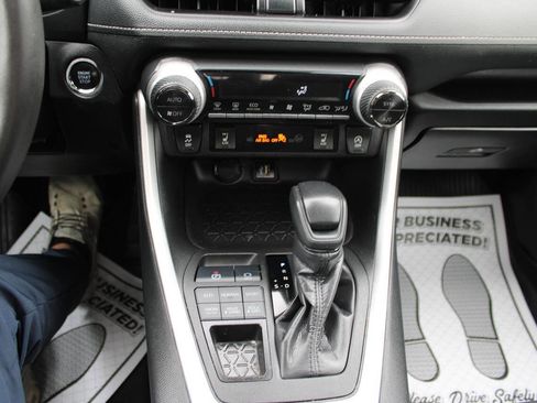 Used 2024 Toyota RAV4 XLE w/ Convenience Package AWD/4WD image 19
