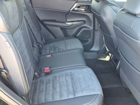 New 2025 Mitsubishi Outlander SE AWD/4WD image 30