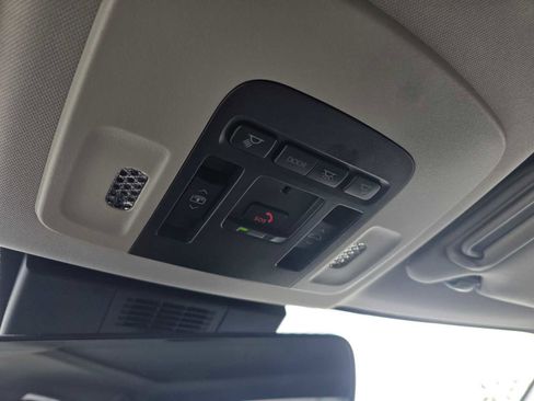 Used 2026 Toyota Camry XLE image 35