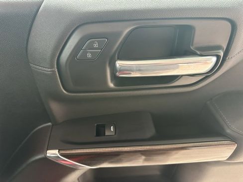 Used 2021 Chevrolet Silverado 1500 RST image 22