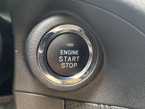 Used 2022 Subaru Forester Premium image 31