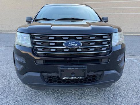 Used 2017 Ford Explorer 4WD image 2