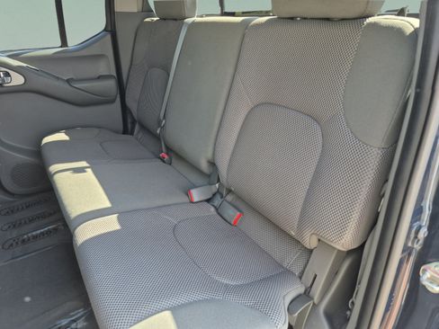 Certified 2019 Nissan Frontier SV w/ Value Truck Package RWD image 17