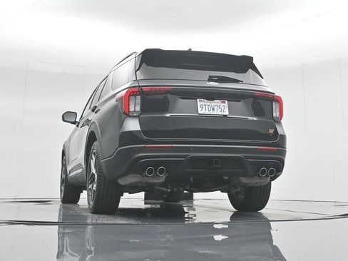 Used 2025 Ford Explorer ST image 55