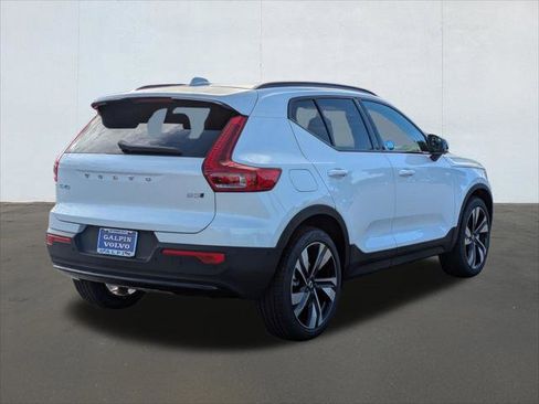 New 2026 Volvo XC40 B5 Ultra w/ Climate Package AWD/4WD image 2