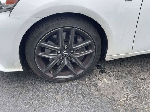 Used 2016 Lexus IS 200t w/ F Sport Package RWD image 11