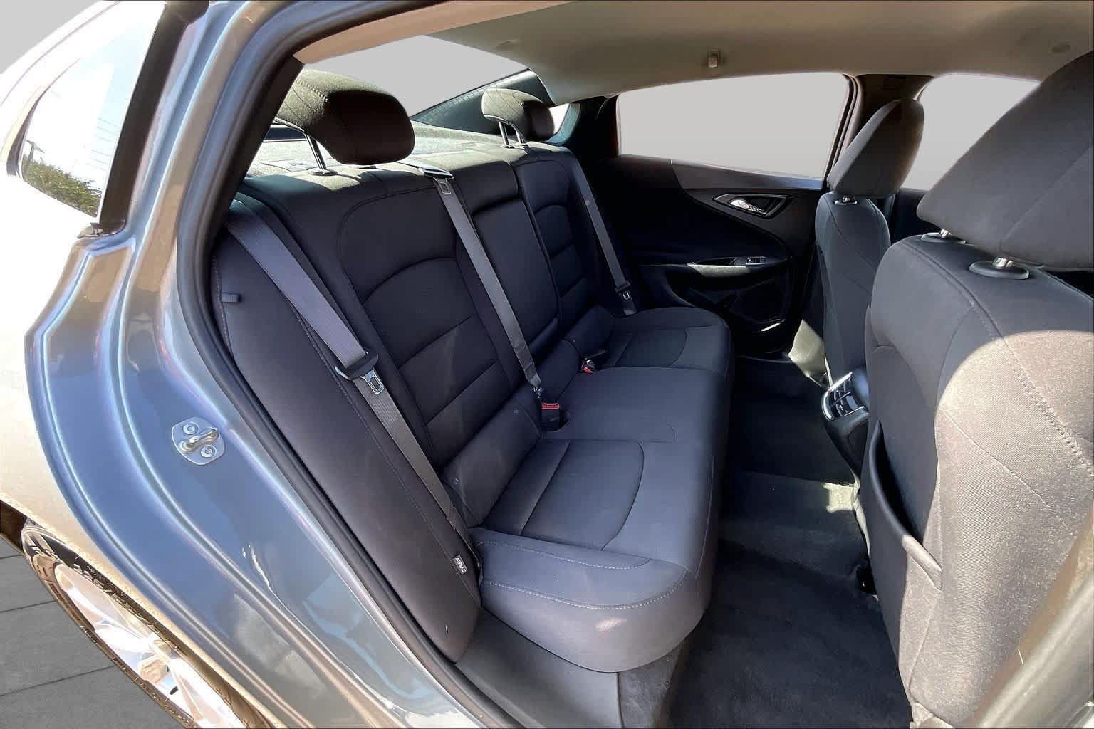 Used 2024 Chevrolet Malibu LT FWD image 19