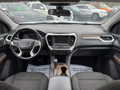 Used 2017 GMC Acadia SLE AWD/4WD image 22