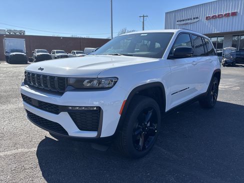 New 2026 Jeep Grand Cherokee Limited AWD/4WD image 1