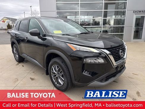 Used 2022 Nissan Rogue S image 1