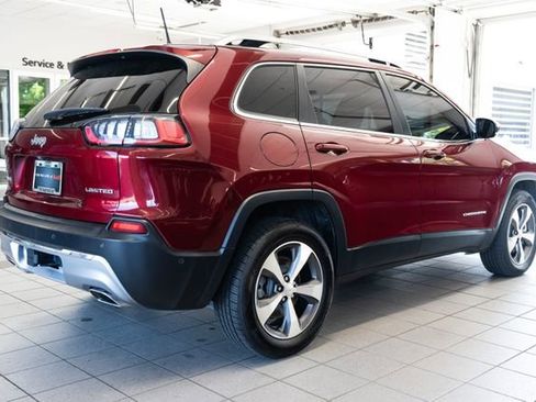 Used 2021 Jeep Cherokee Limited w/ Elite Package AWD/4WD image 6