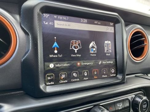 Used 2023 Jeep Gladiator Mojave w/ Trailer Tow Package AWD/4WD image 18
