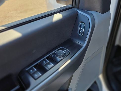 Used 2024 Ford F250 XLT image 24