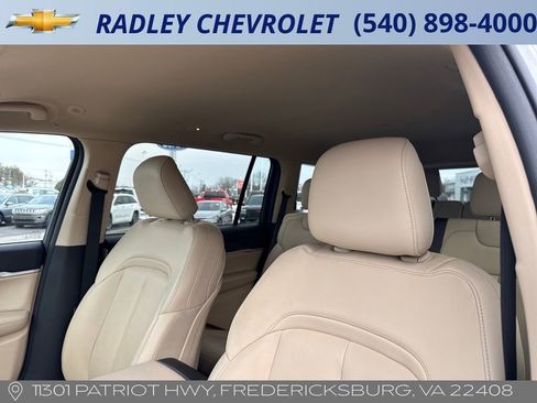Used 2021 Jeep Grand Cherokee L Limited image 2