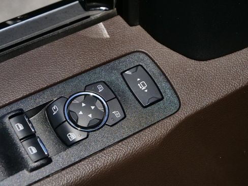 Used 2021 Ford F350 King Ranch w/ King Ranch Ultimate Package AWD/4WD image 18