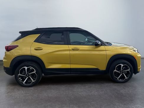 Used 2023 Chevrolet TrailBlazer RS w/ Convenience Package FWD image 6