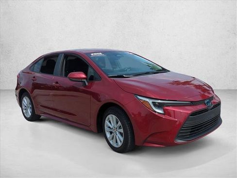 Certified 2024 Toyota Corolla LE w/ LE Convenience Package FWD image 3