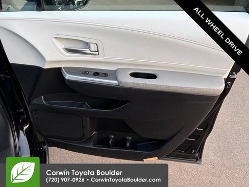 Used 2025 Toyota Sienna XLE w/ XLE Plus Package AWD/4WD image 11