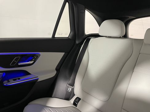 New 2026 Mercedes-Benz GLC 300 image 13