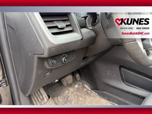 Used 2022 GMC Terrain SLE w/ Driver Convenience Package image 10