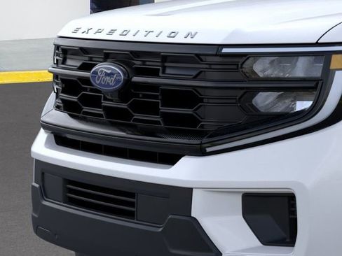 New 2026 Ford Expedition Active RWD image 21