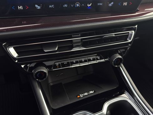 New 2026 Chevrolet Traverse Z71 w/ Driver Confidence Package image 17