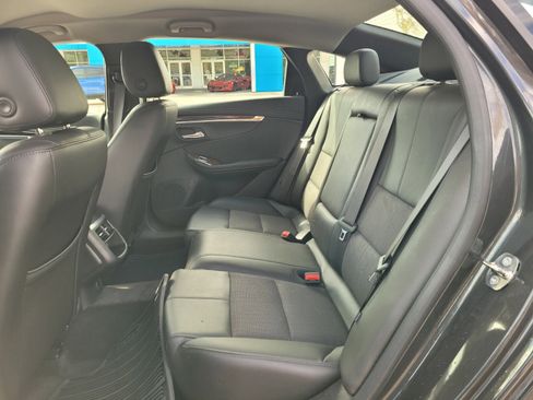 Used 2015 Chevrolet Impala LT image 22