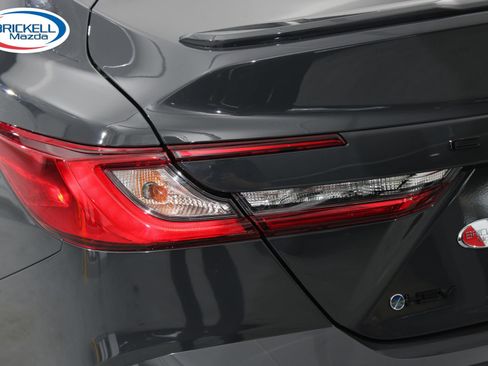 Used 2025 Toyota Camry SE FWD image 10