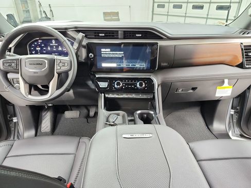 Used 2026 GMC Sierra 2500 Denali w/ Denali Reserve Package AWD/4WD image 28