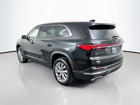 Used 2025 Buick Enclave Preferred w/ Super Cruise Package image 10