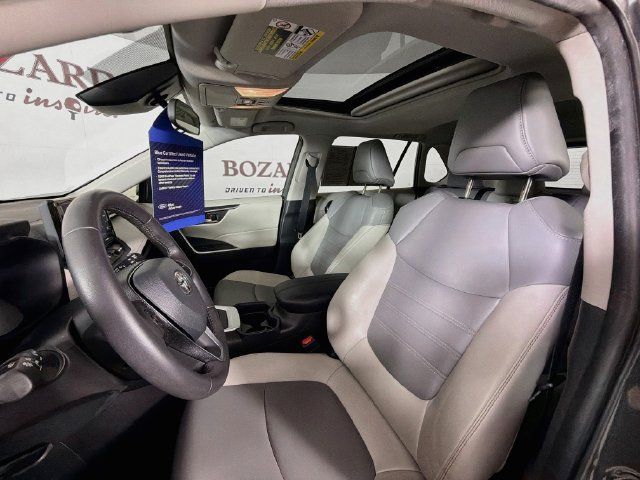 Used 2021 Toyota RAV4 XLE Premium FWD image 23