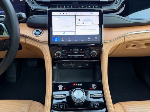 Used 2022 Jeep Grand Cherokee Summit image 23