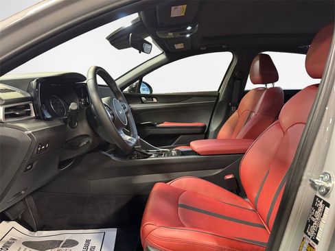 Used 2023 Kia K5 GT-Line image 12