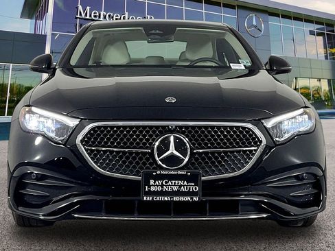 Used 2026 Mercedes-Benz E 350 4MATIC Sedan image 3
