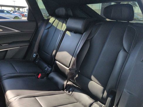 New 2026 Cadillac Lyriq V image 25